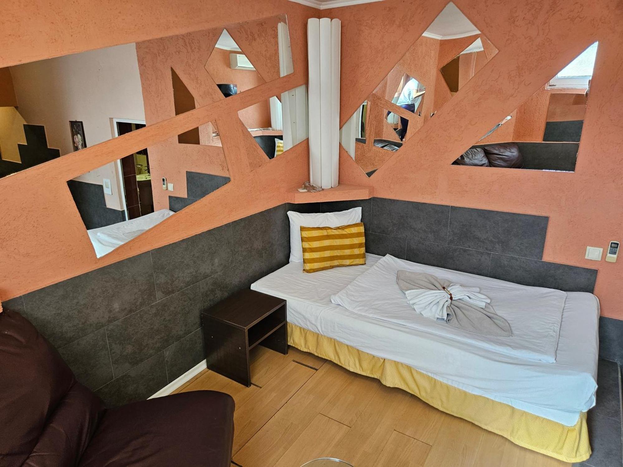 Paralax Hotel Varna Exterior photo