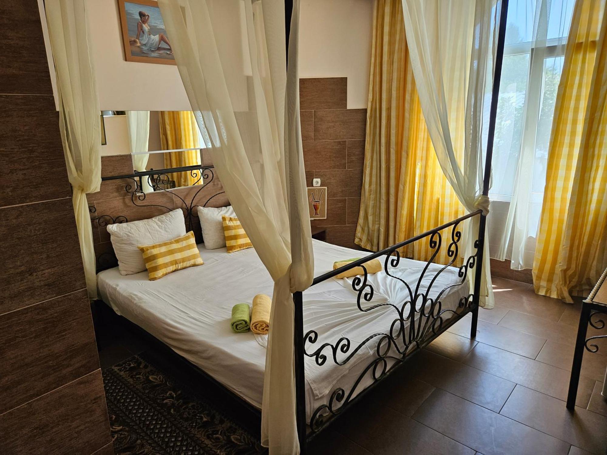 Paralax Hotel Varna Exterior photo